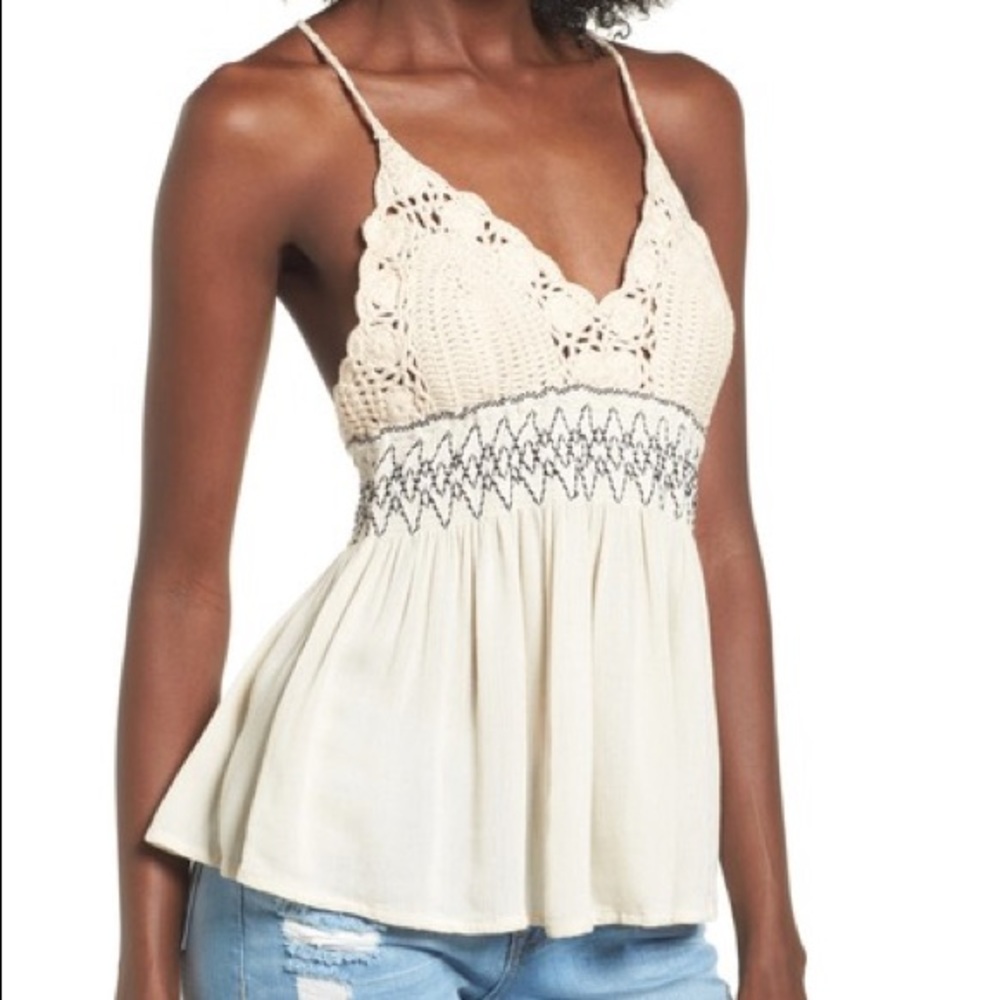 ✰ ASTR THE LABEL ‘ROMINA’ TOP ✰